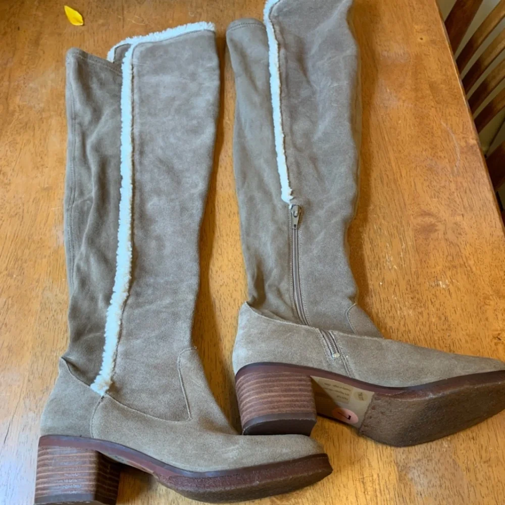 Vince Camuto  VP Shianne boots